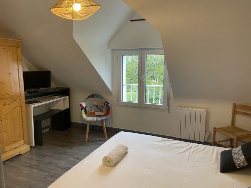 chambre double confortable avec une belle étape de randonnée à Sauzon