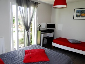 sauzon chambre double ou triple jardin hotel tamaris
